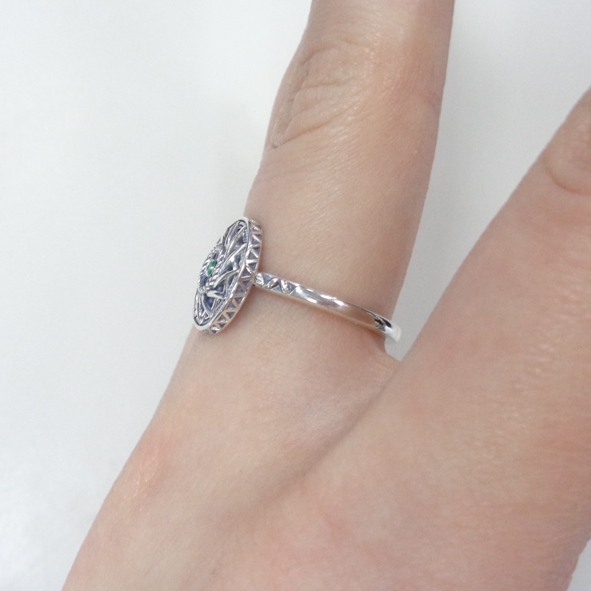 Серебряное кольцо с агатом "Эрцгамма"